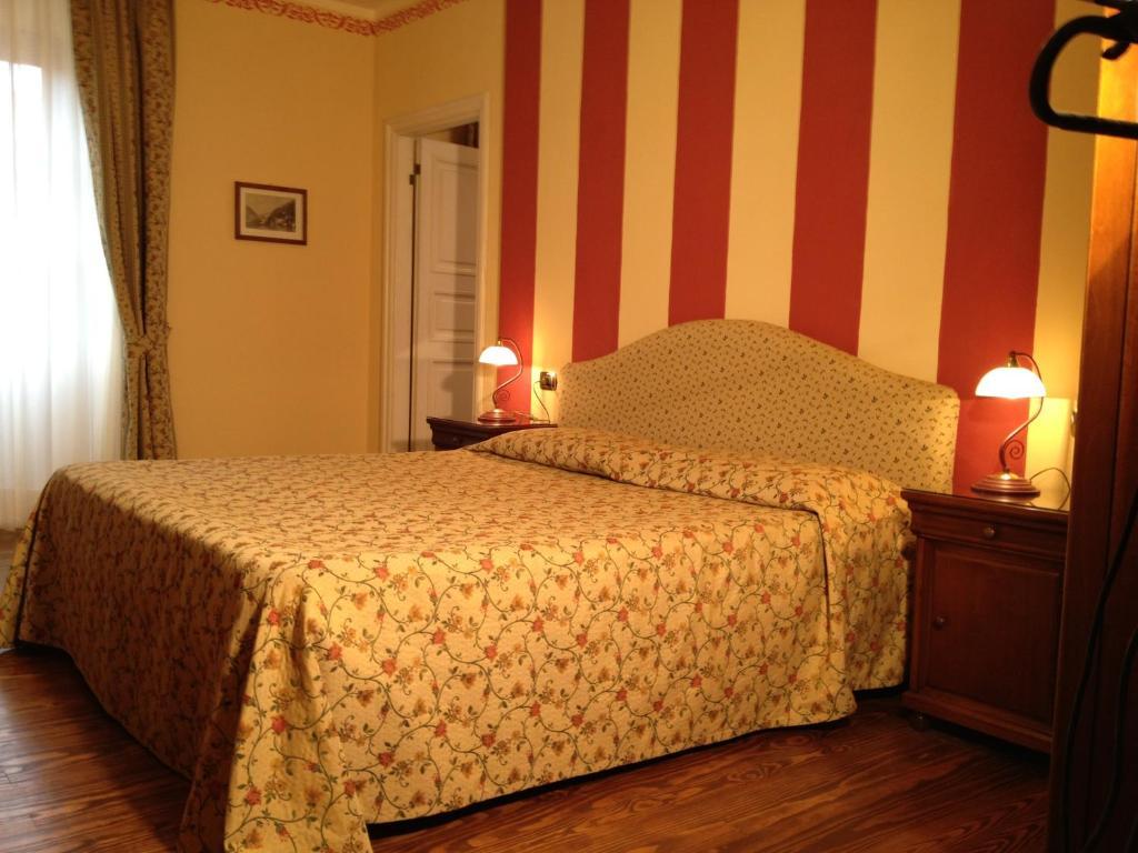 La Dependance Hotel Menaggio Buitenkant foto